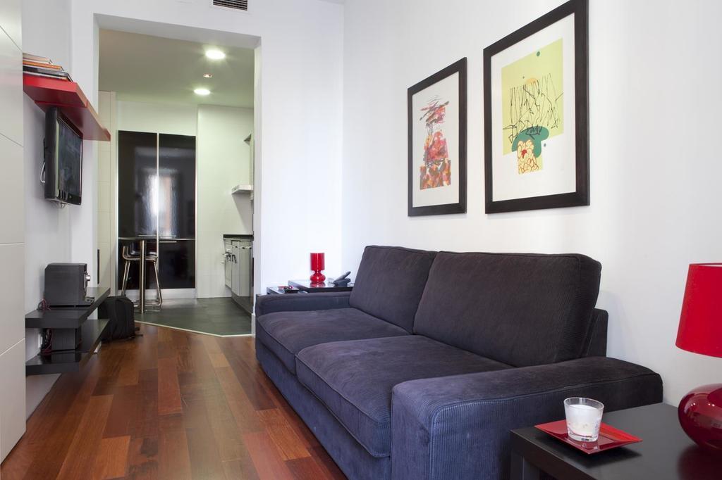 Modern Flats In Justicia By Allo Housing マドリード 部屋 写真