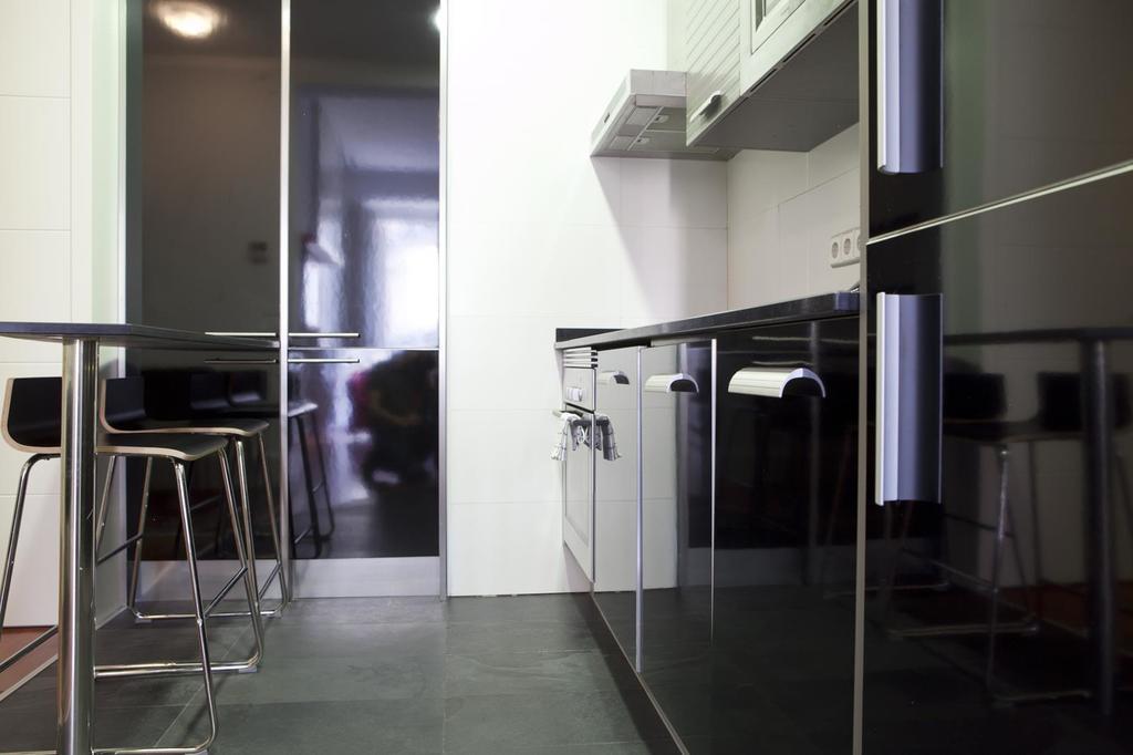 Modern Flats In Justicia By Allo Housing マドリード 部屋 写真
